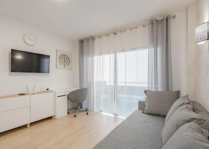 Apartment Modern And Cozy In Cristianos