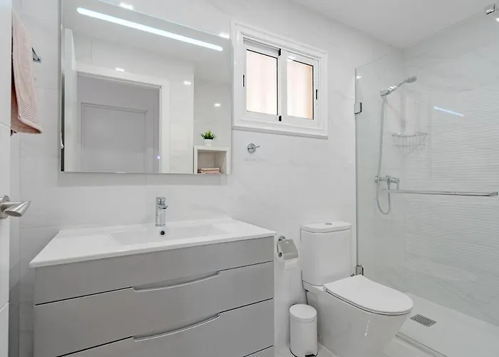 Apartment Modern And Cozy In Cristianos *